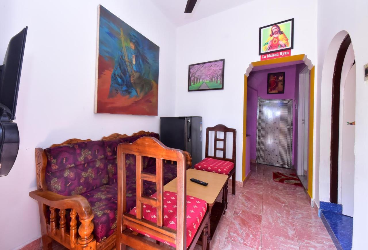 Villa Betty Beach Front Pondicherry Exterior foto